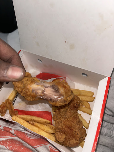 Photo of KFC - 979 Talbot St, St Thomas, ON N5P 1E9